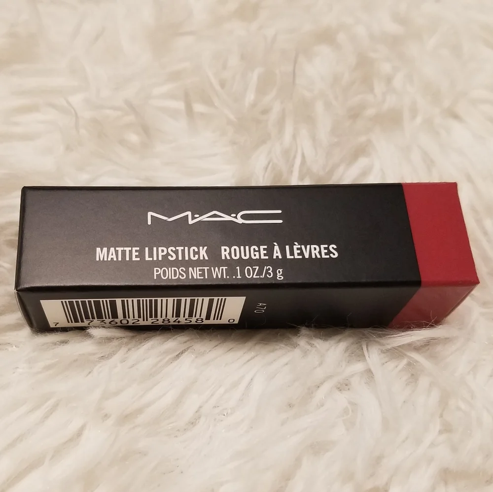 🆕 MAC MATTE LIPSTICK MEHR💄(MID-TONE MAUVE)